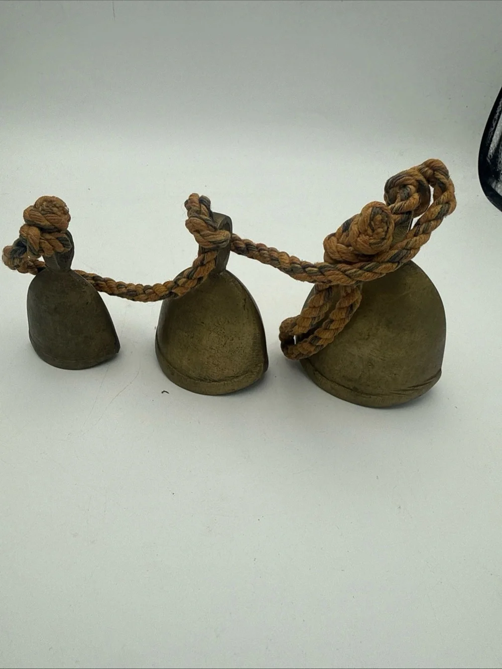 VTG hanging brass bells India Bells of Sarna / rustic harmony bells